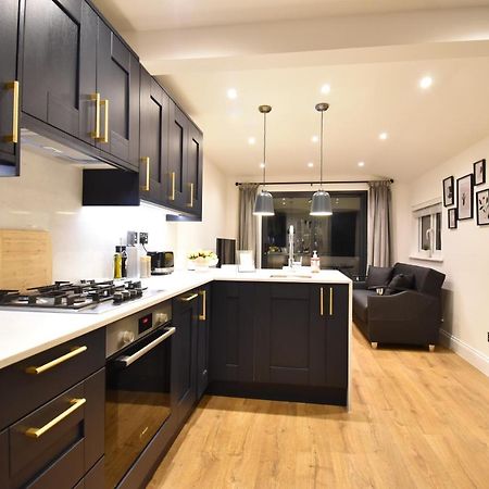 Stunning 3 Bed Apartment London Eksteriør bilde