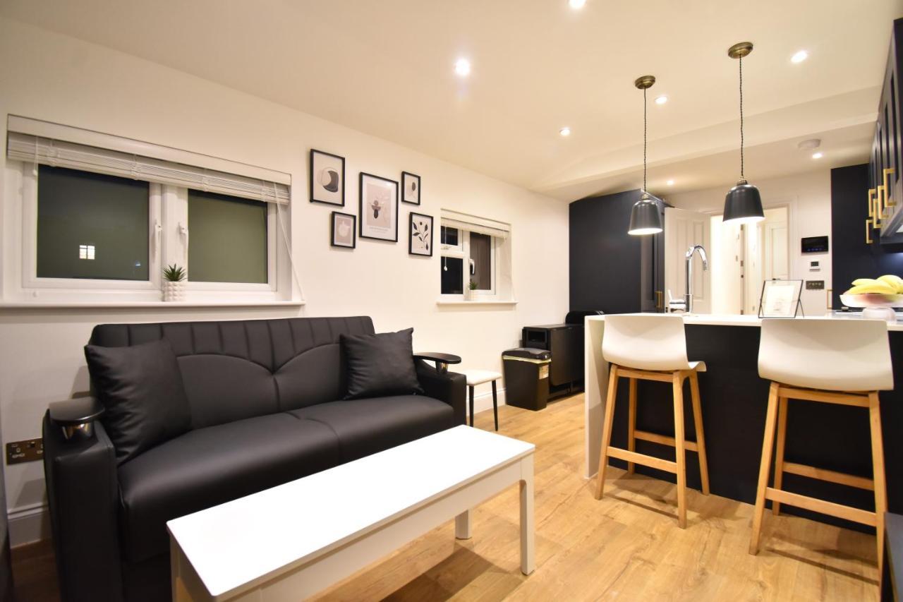 Stunning 3 Bed Apartment London Eksteriør bilde