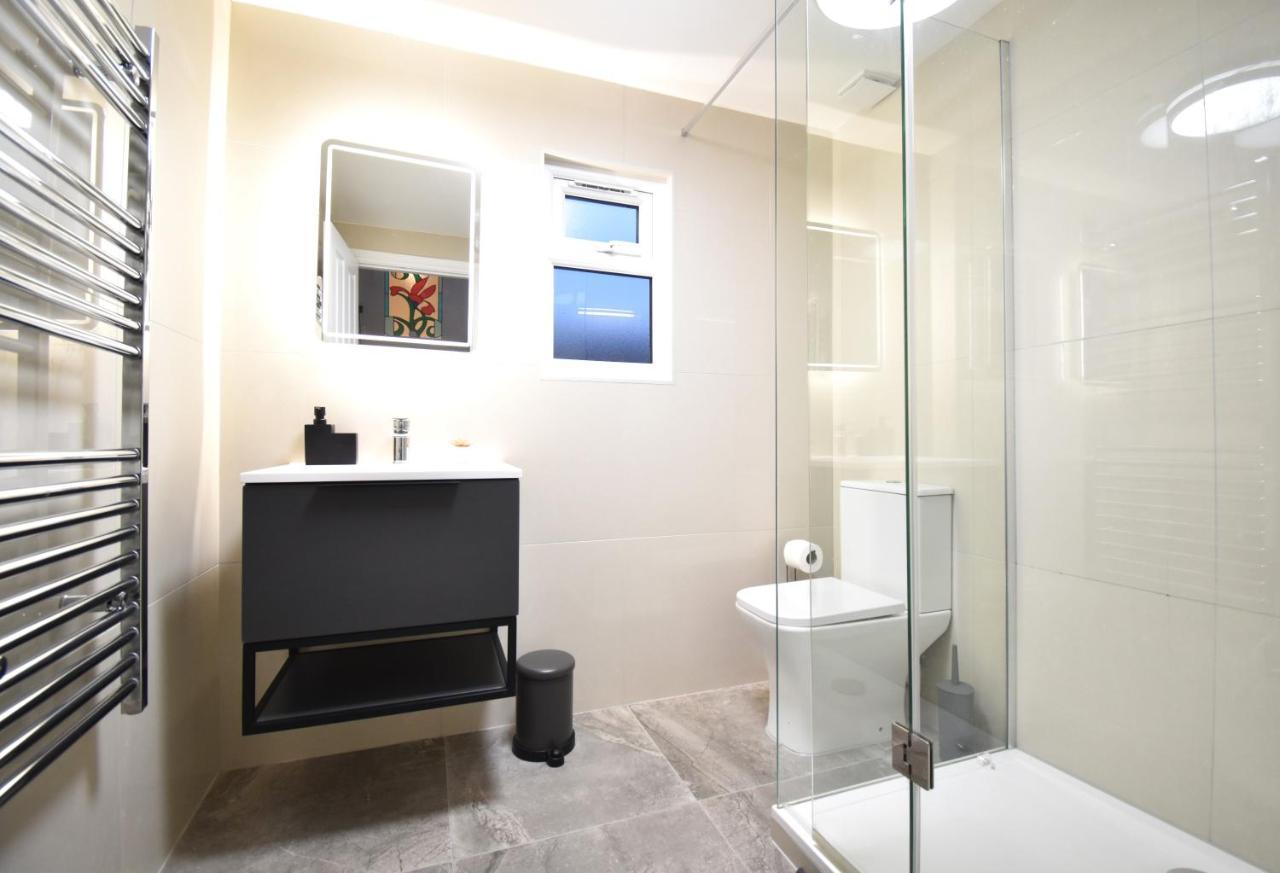 Stunning 3 Bed Apartment London Eksteriør bilde