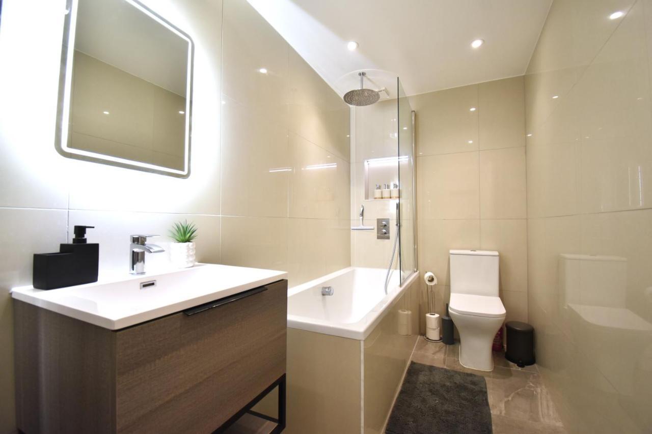 Stunning 3 Bed Apartment London Eksteriør bilde