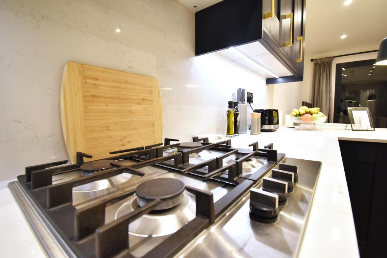 Stunning 3 Bed Apartment London Eksteriør bilde